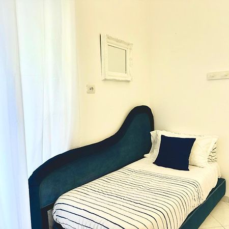 Casa Loren In The Heart Of Sorrento Exterior foto