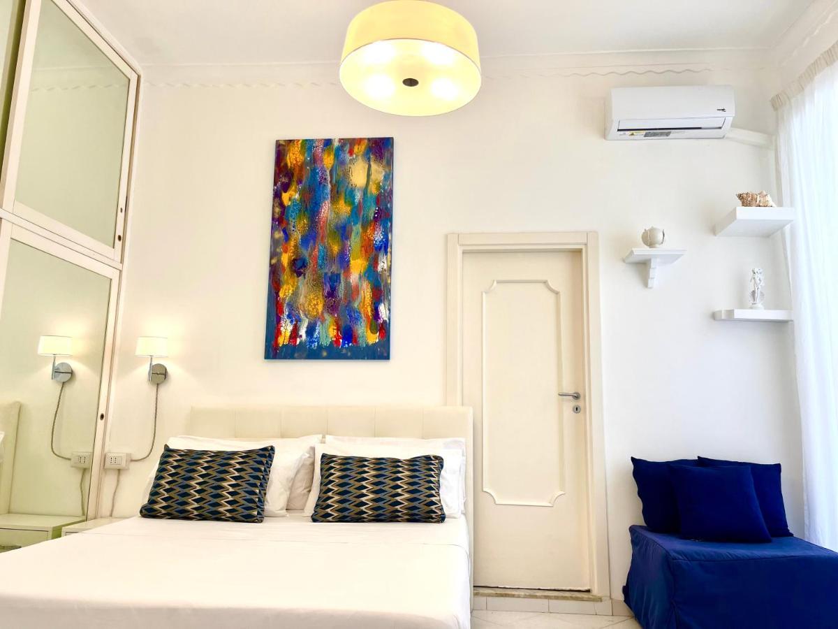 Casa Loren In The Heart Of Sorrento Exterior foto